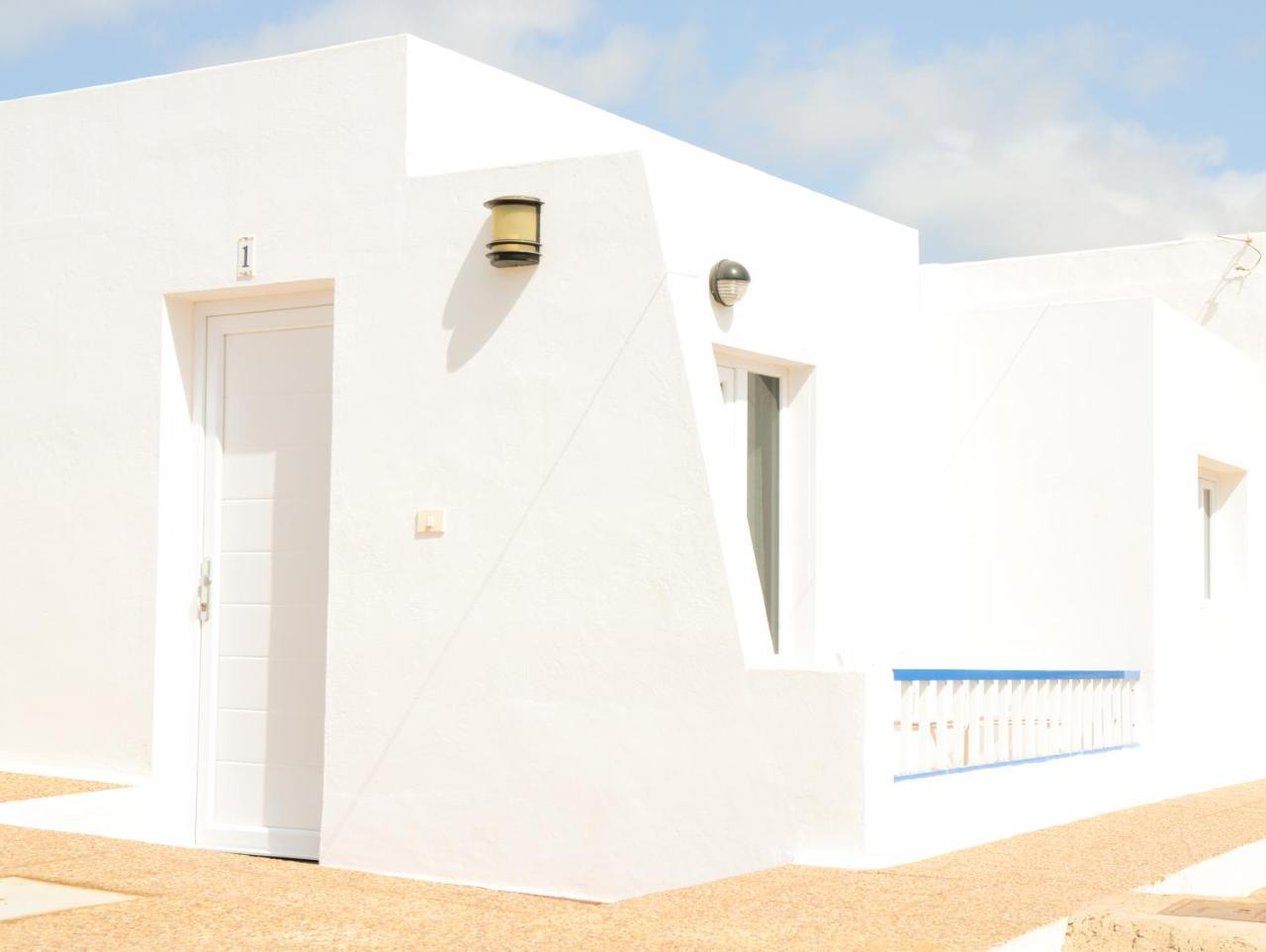 Apartamentos El Marinero - Avenida Caleta de Sebo Buitenkant foto